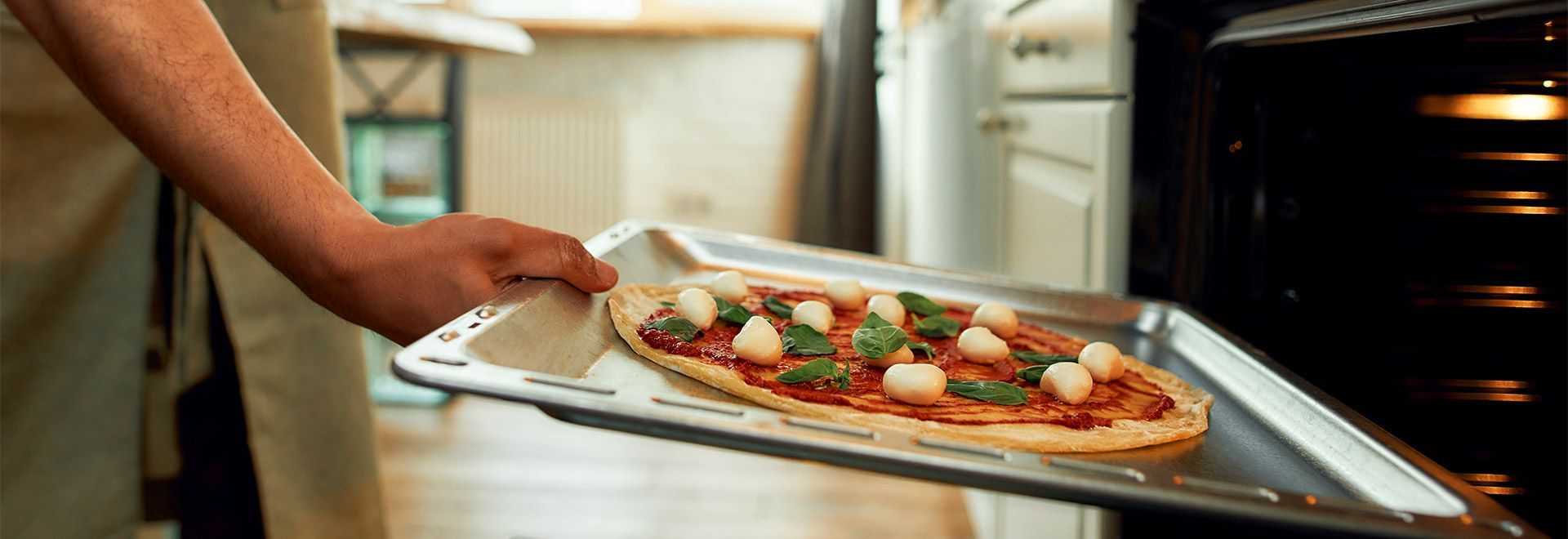 Tôle ou pierre à pizza, faites votre choix!
