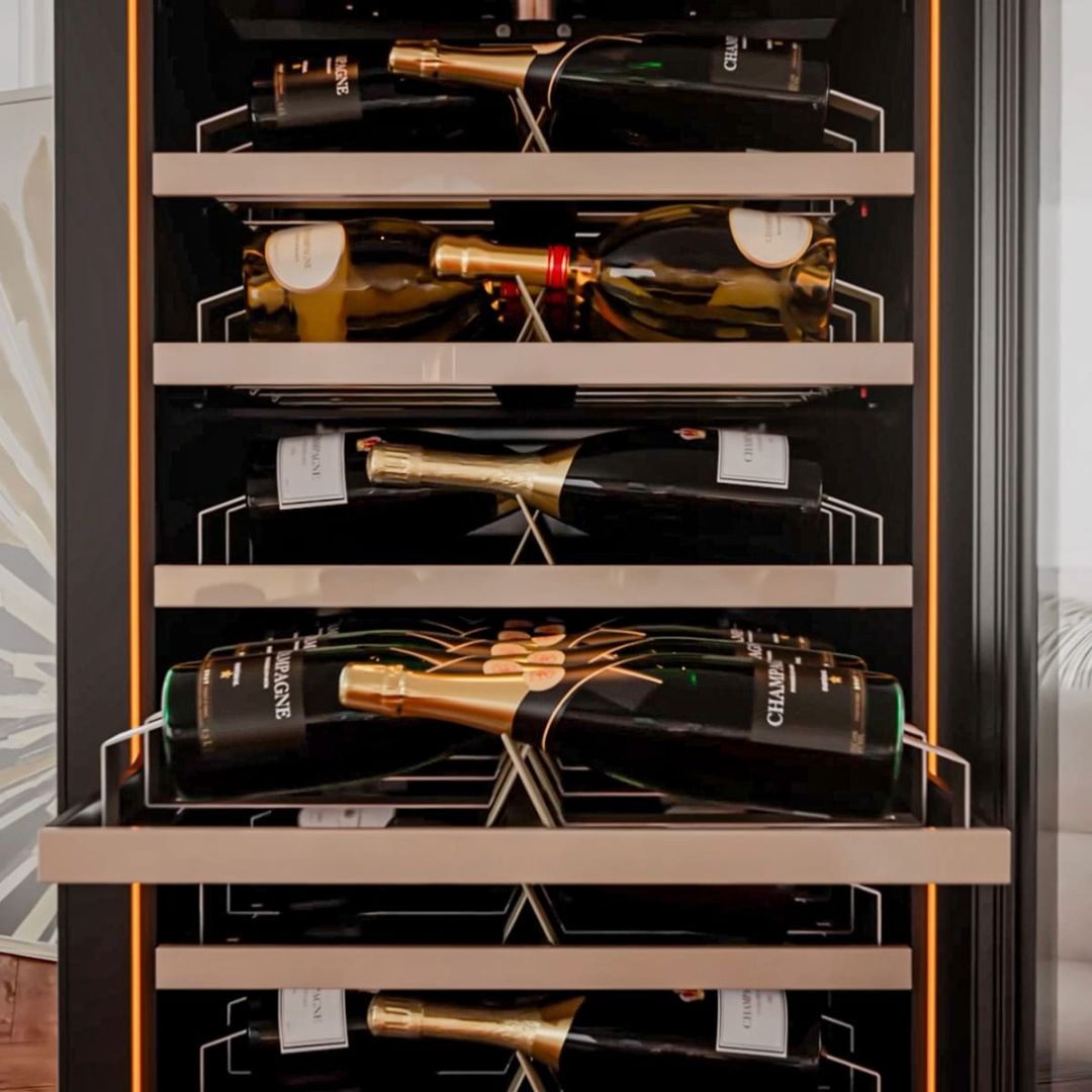 Champagne Cellar, 1 Temperature, 1 Full Glass Door - 75 Bottles