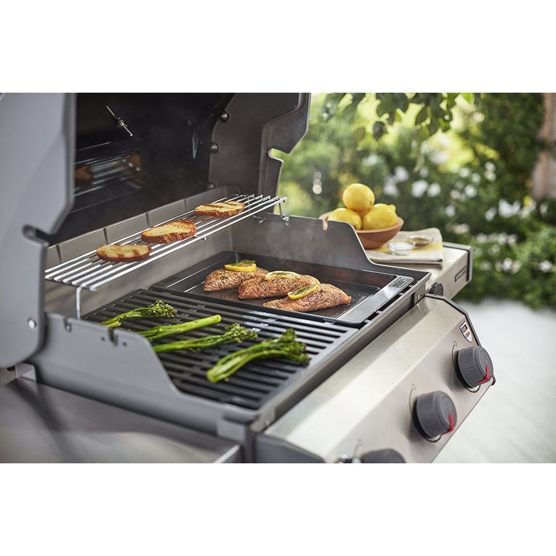 Griddle for Spirit 200/300 and Spirit II 200/300 series gas grills