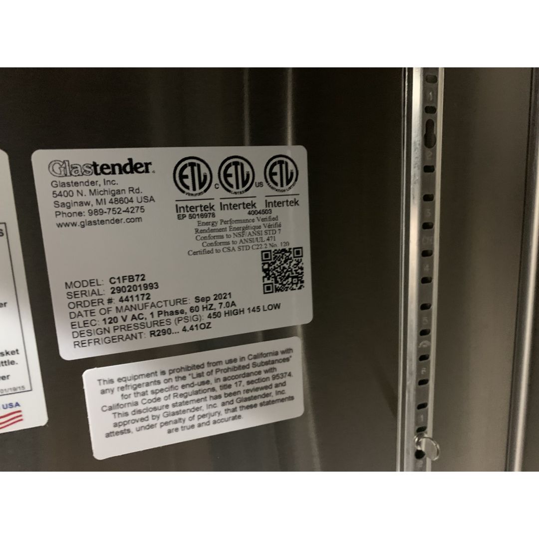 Réfrigérateur de bar 3 portes (endommagé)