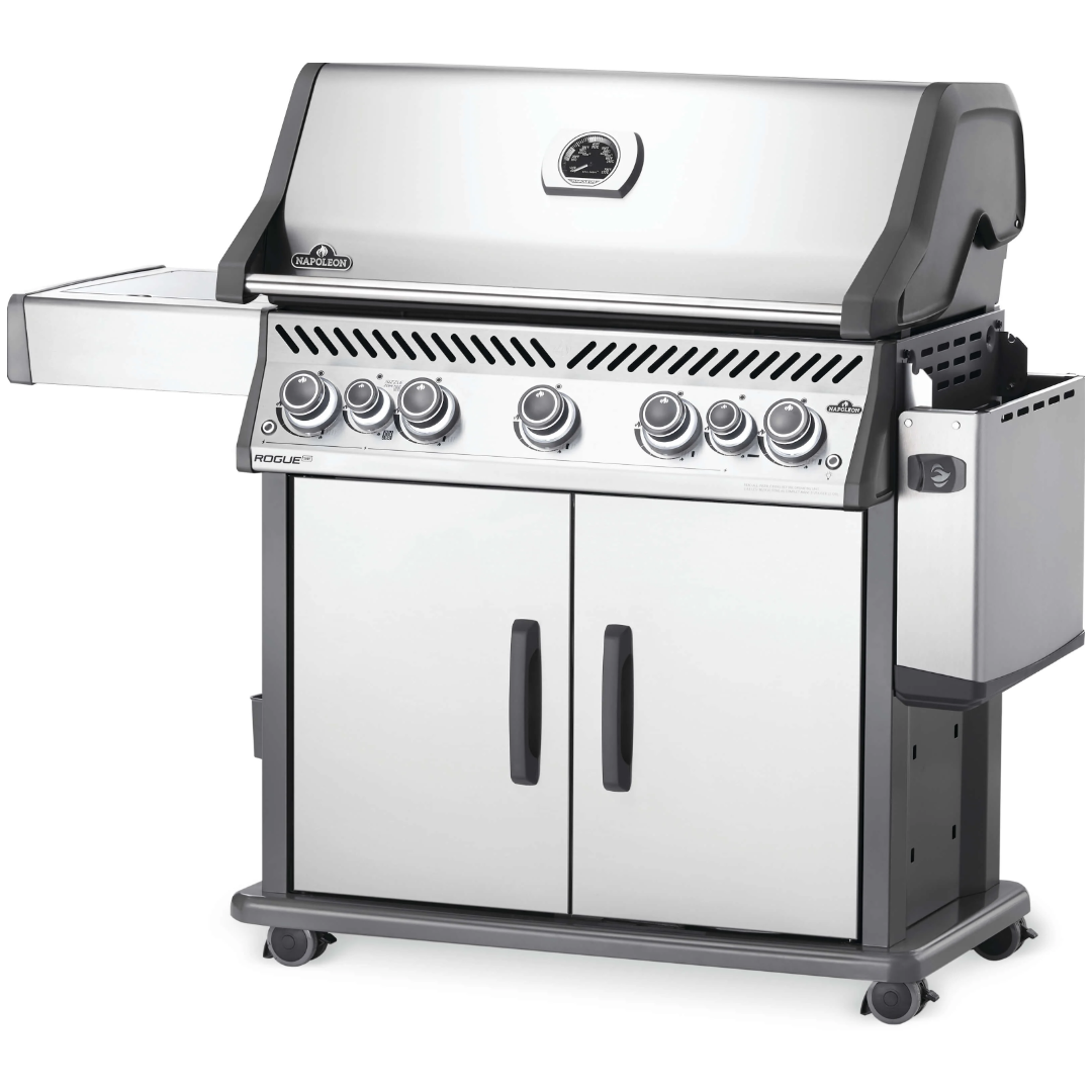 Natural gas bbq with infrared side and rear burners – Rogue SE 625