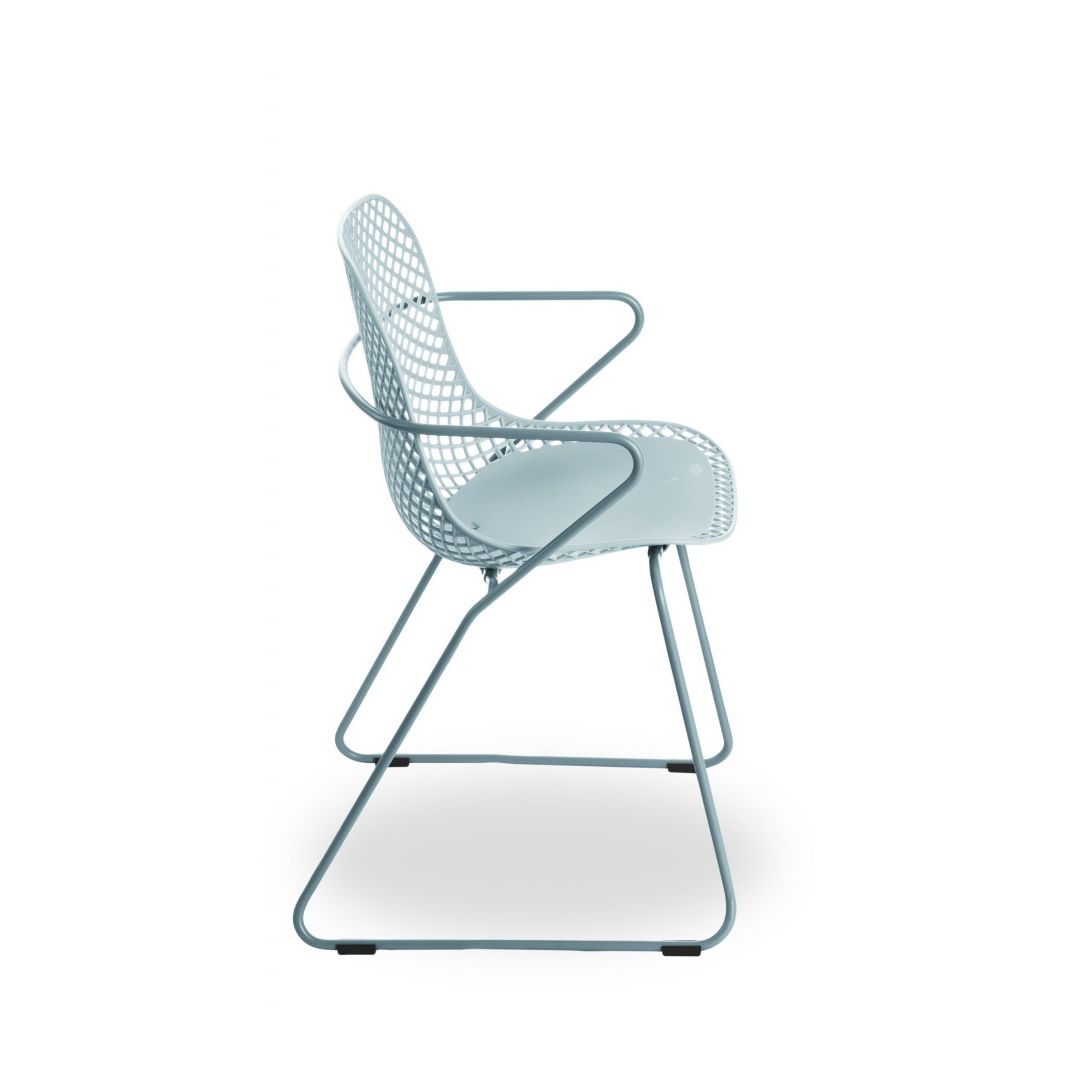 Chaise en métal avec appuis-bras Ramatuelle 73' - Bleu ether