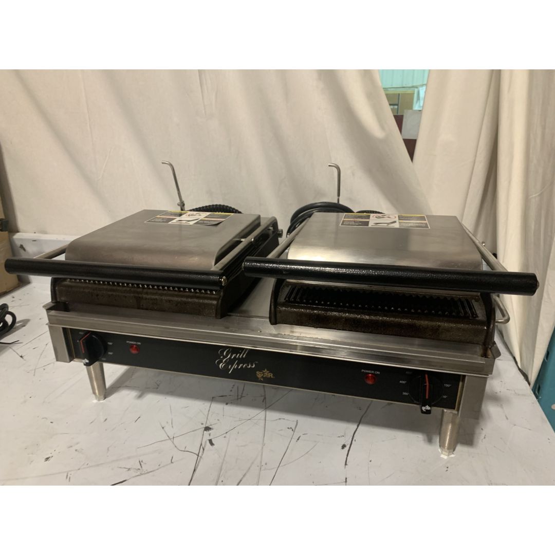 Sandwich Grill Express Grooved (Used)