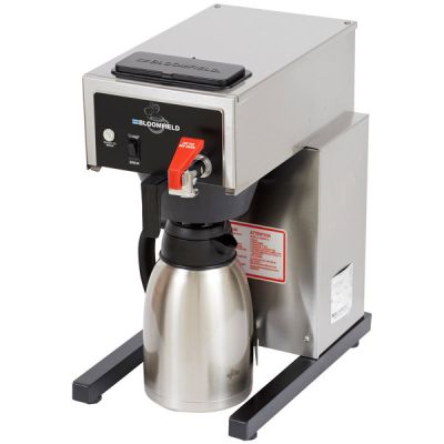 Cafetière automatique, robinet à eau chaude 