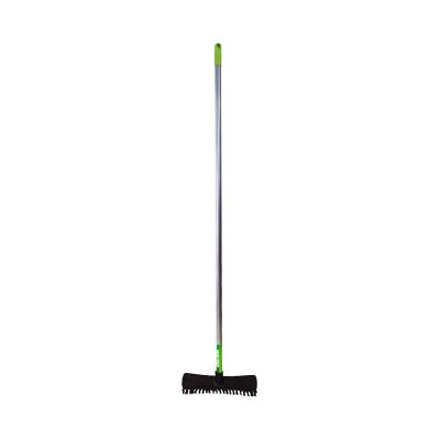 Balai de récurage avec manche en métal