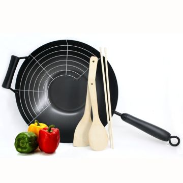 Ensemble wok et accessoires
