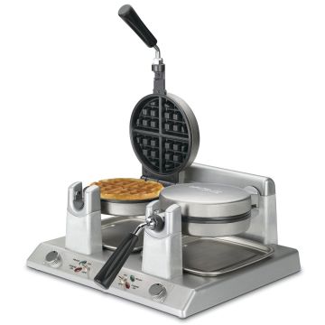 Eight Slice Dual Belgian Waffle Maker - 2400 W / 208 V