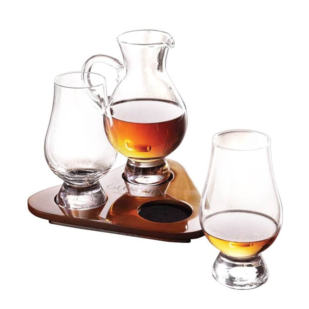 Ensemble décanteur et verres à whisky