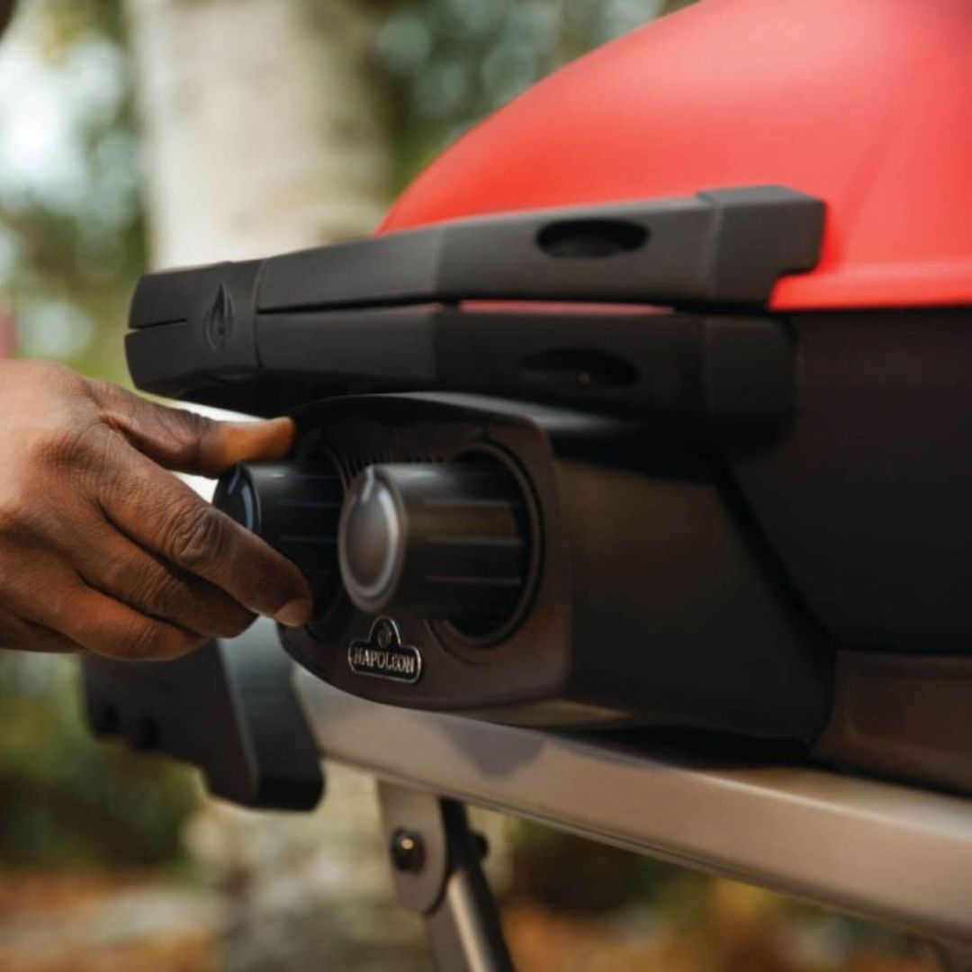 Portable BBQ grill TRAVELQ™ 285X red - Napoleon