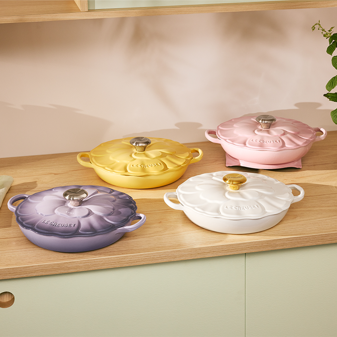 2.2 L Enamelled Cast Iron Petal Braiser - Camomille - Le Creuset