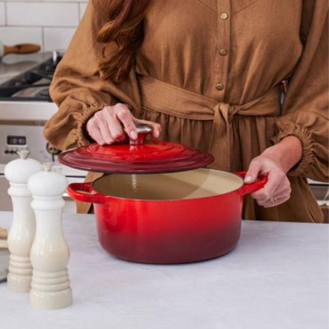 3,3 L Round French Oven - Cerise