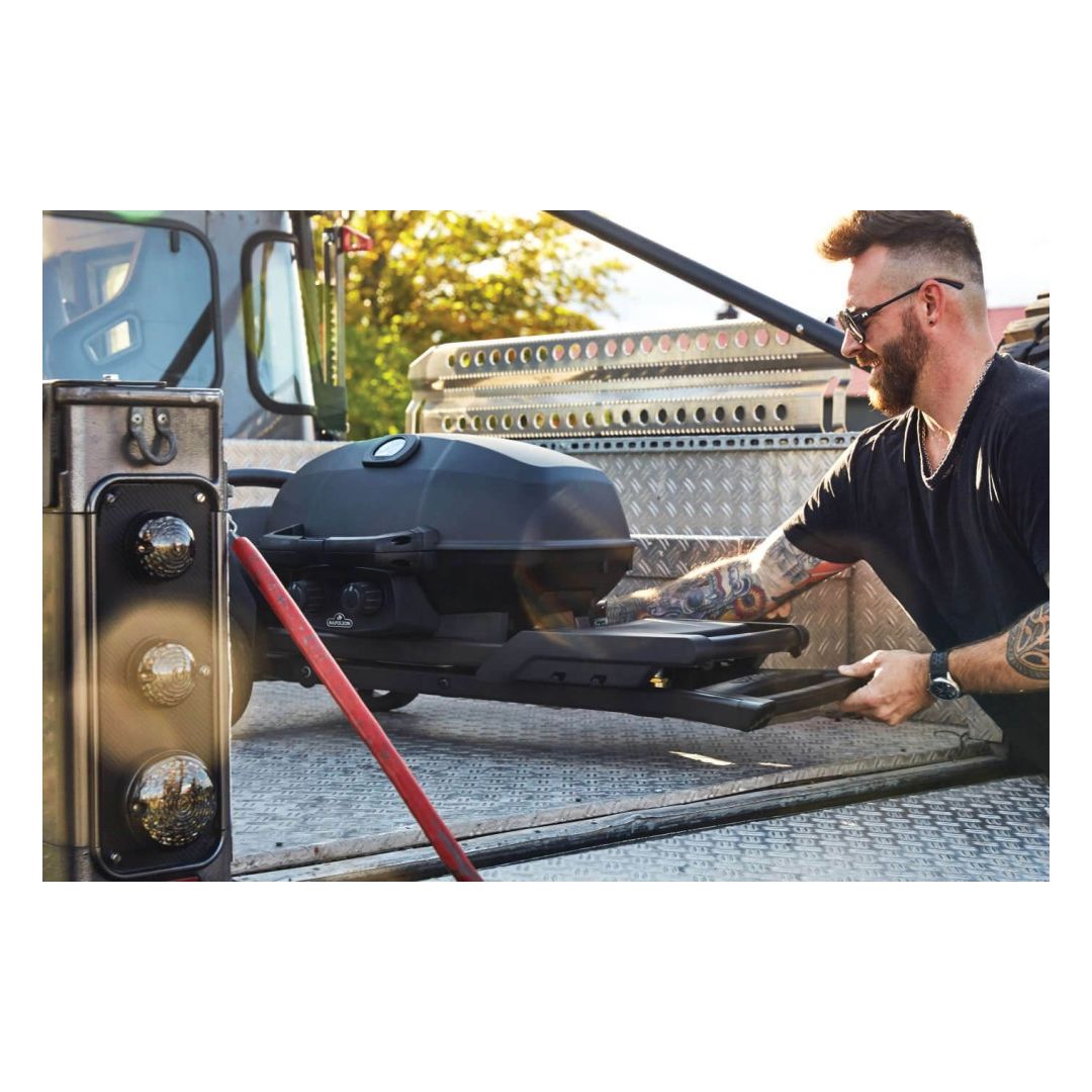 BBQ TravelQ PRO285X Phantom au gaz propane avec chariot - Noir