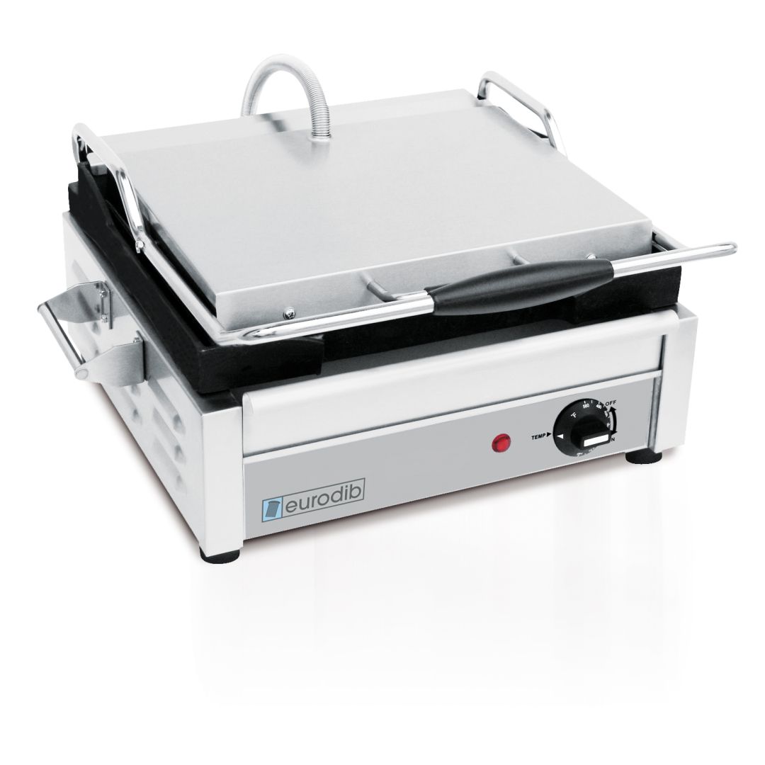 SFE Series Ribbed Panini Grill - 1800 W / 120 V