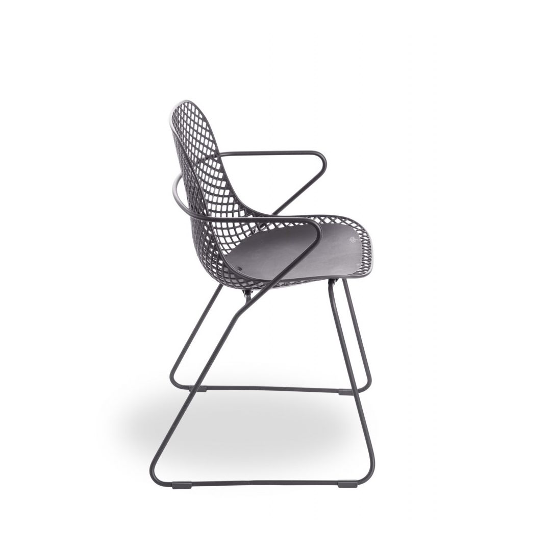 Chaise en métal avec appuis-bras Ramatuelle '73 - Gris pavement