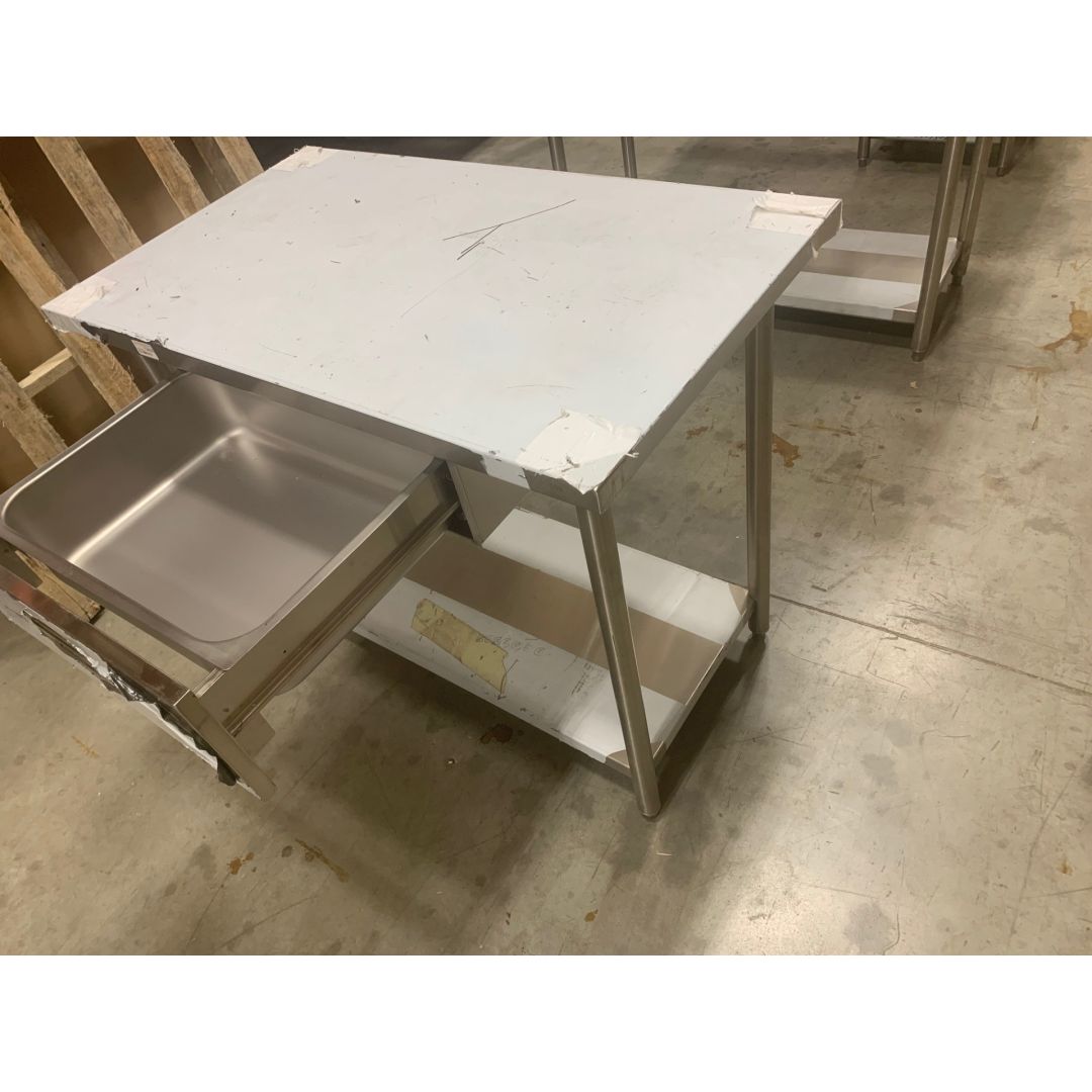 Table de préparation avec tiroir et tablette inférieure 42"