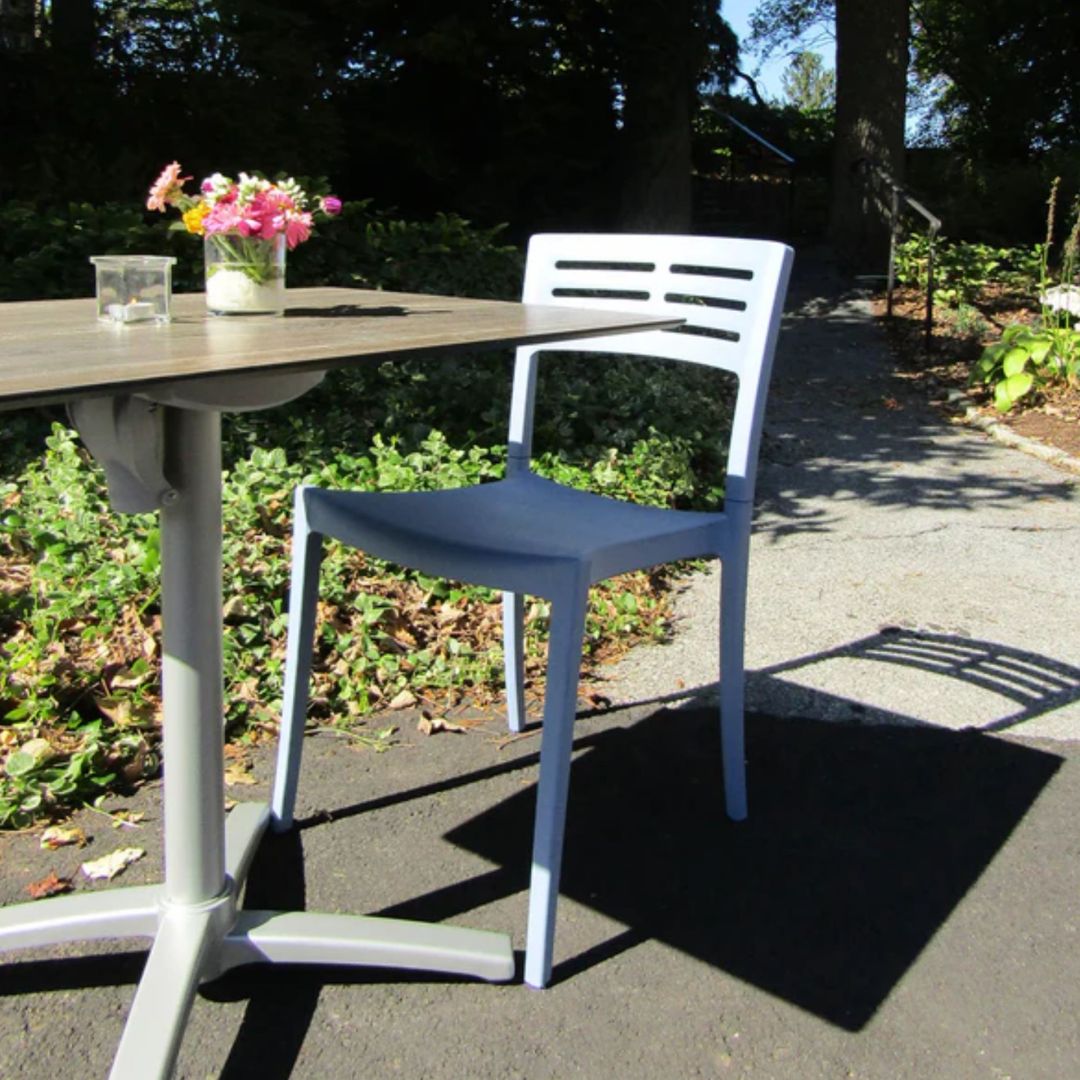 Chaise en résine Vogue - Bleu