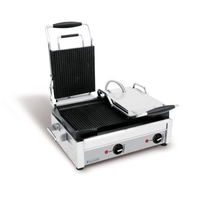 SFE Series Double Ribbed Panini Grill - 3200 W