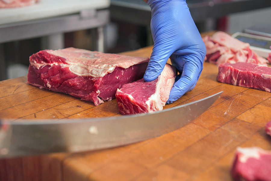 Couteaux de boucher professionnels pour la transformation de la viande